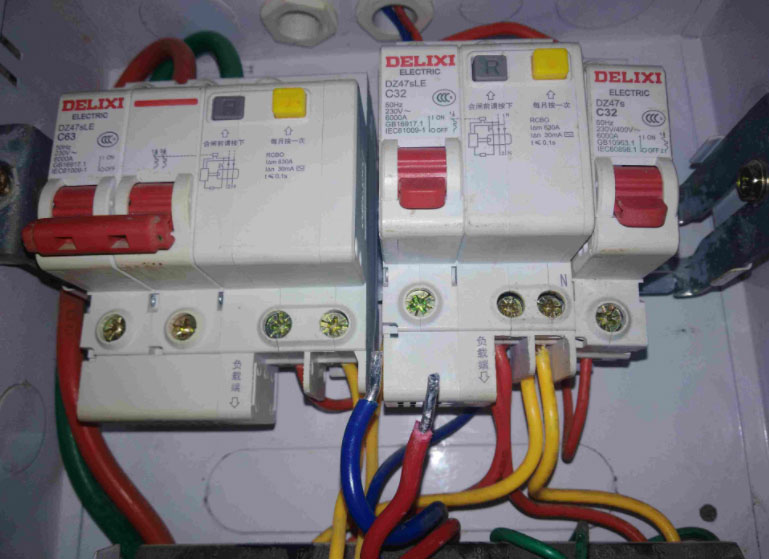 循環水泵插上就跳閘什么原因？